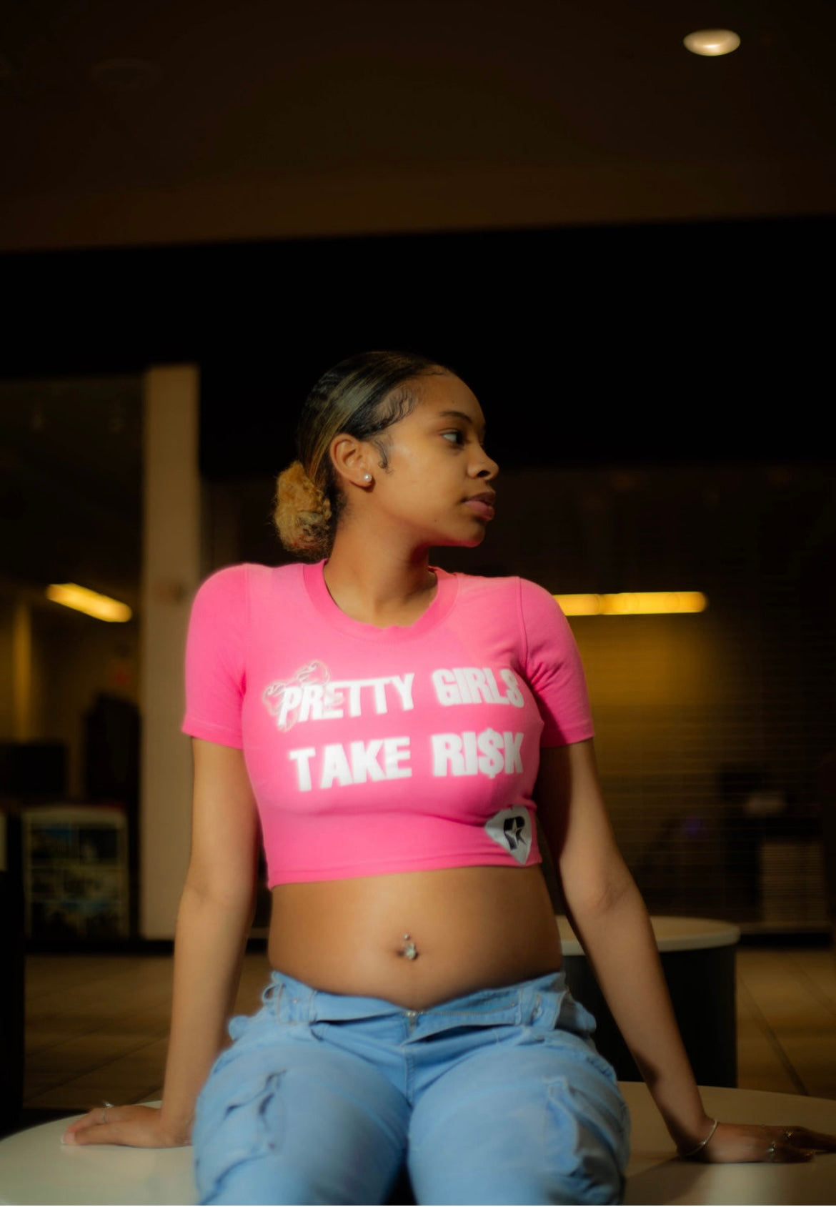 “PRETTY GIRLS” CROP-TOP